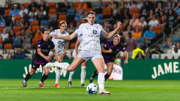 Racing Louisville FC in action