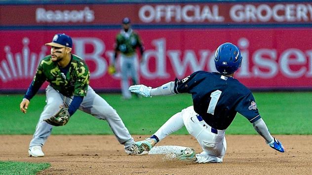 Tulsa Drillers and San Antonio Missions in action