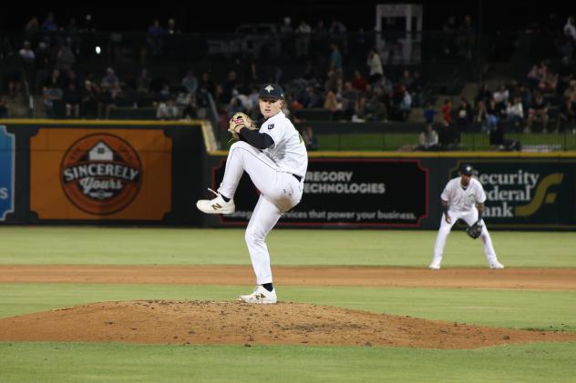 Columbia Fireflies pitcher Michael Lombardi
