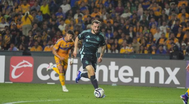 Sounders FC midfileder Albert Rusnák vs. Tigres UANL