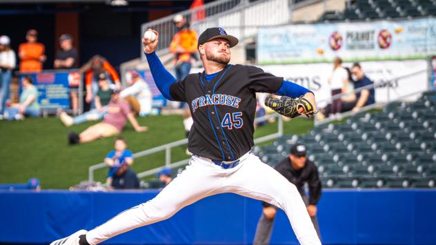 Syracuse Mets pitcher Christian Scott