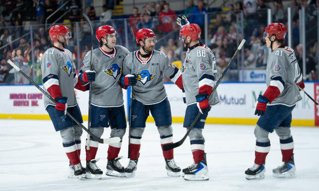 Springfield Thunderbirds exchange congratulations