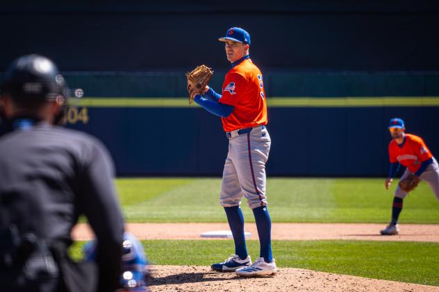 Syracuse Mets pitcher Nick Burdi