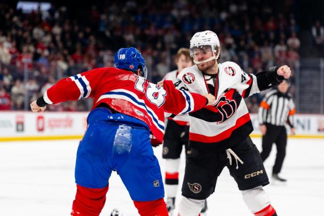 Belleville Senators fight with the Laval Rocket