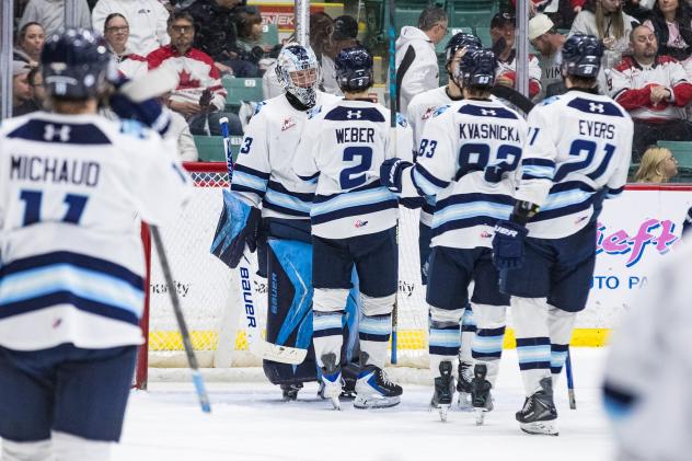 Penticton Vees talk with goaltender AJ Reyelts
