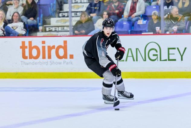 Vancouver Giants defenceman Ryan Lin
