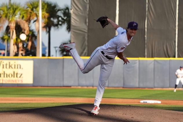Pensacola Blue Wahoos pitcher Brandon White