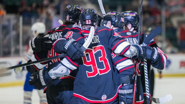 Adirondack Thunder celebratory huddle