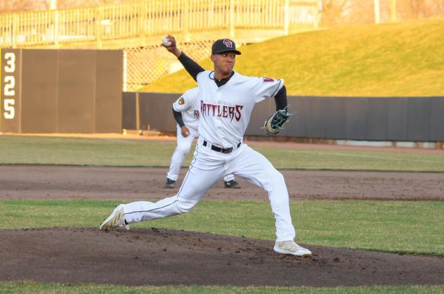 Pitcher Joseph Hernandez with the Wisconsin Timber Rattlers