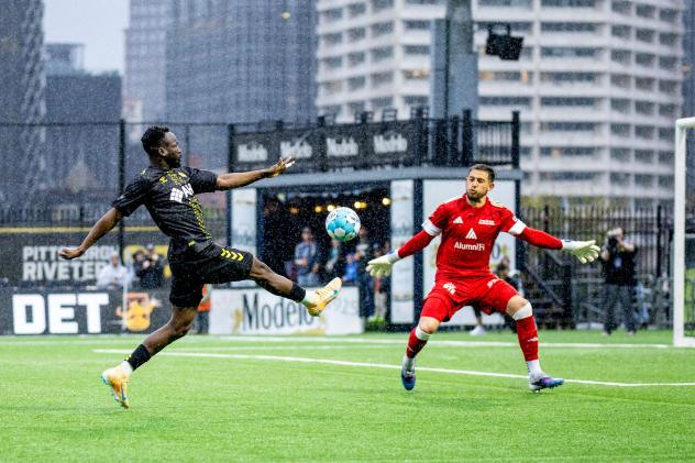 Pittsburgh Riverhounds striker Albert Dikwa
