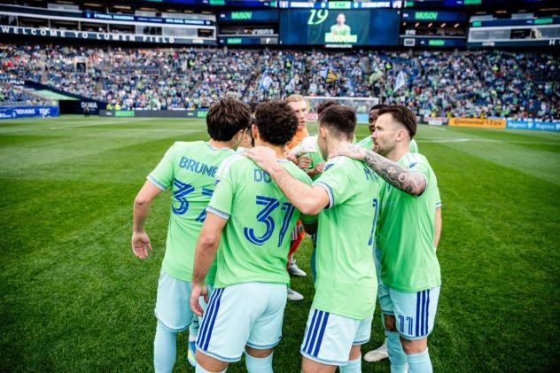 Sounders FC huddle