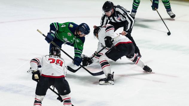 Adirondack Thunder face off with the Maine Mariners in their playoff opener