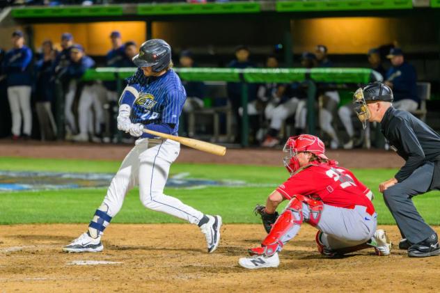 Tri-City Dust Devils first baseman Ryan Nicholson