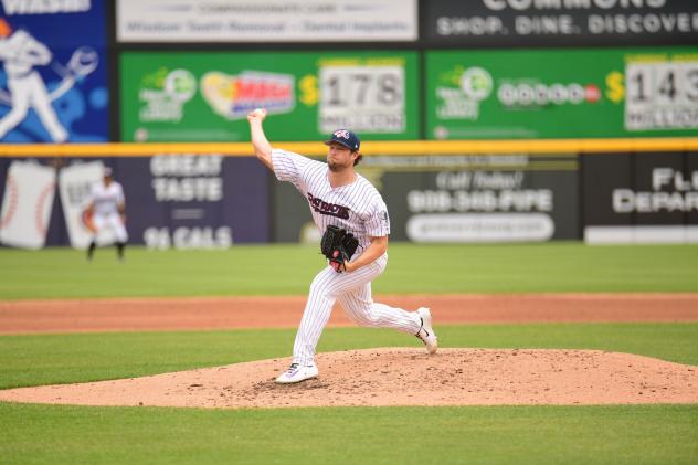 Gerrit Cole pitching for the Somerset Patriots