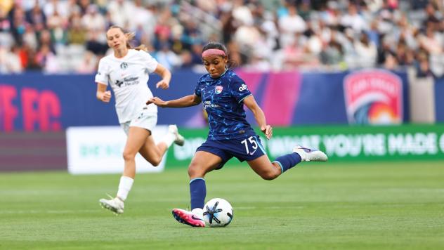 San Diego Wave FC defender Perle Morroni vs. Bay FC
