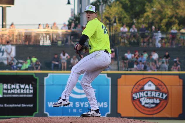 Columbia Fireflies pitcher Blake Wolters