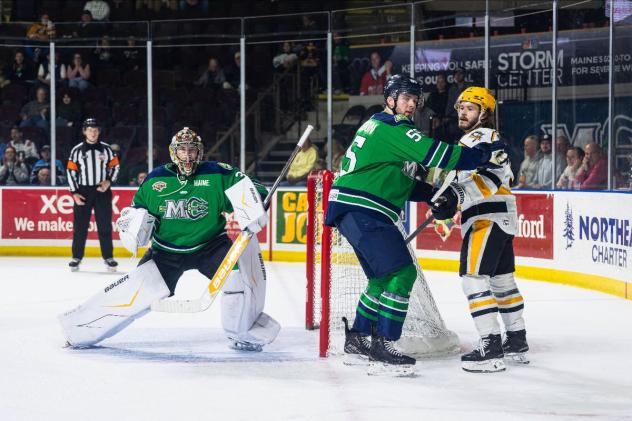Wheeling Nailers face the Maine Mariners defense