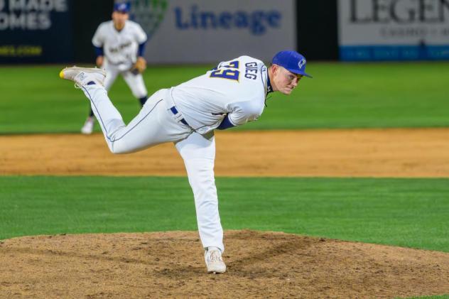 Tri-City Dust Devils pitcher Max Gieg
