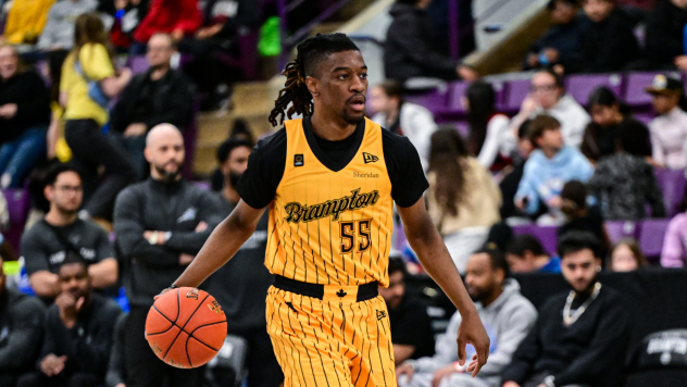 Brampton Honey Badgers guard Sean East II