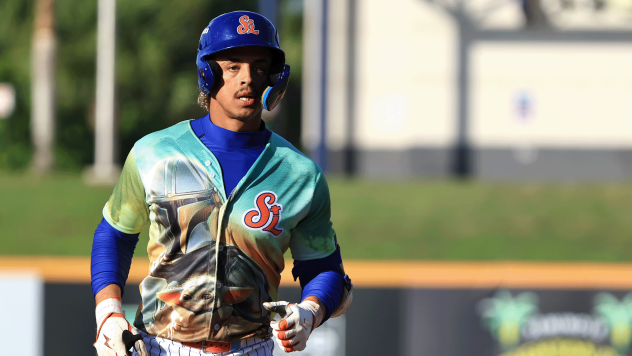 Randy Guzman of the St. Lucie Mets rounds the bases following his homer