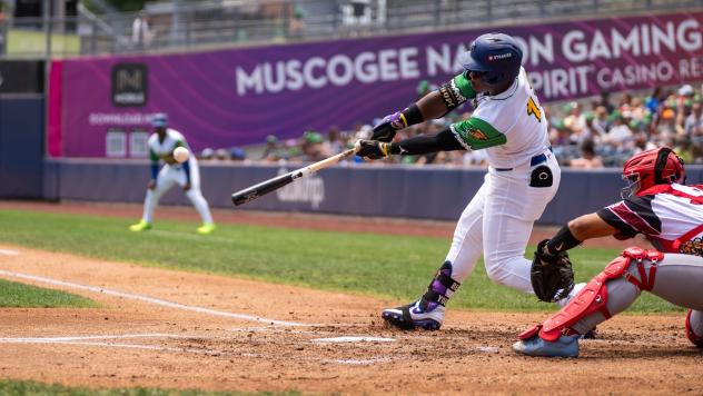 Zyhir Hope at bat for the Tulsa Drillers