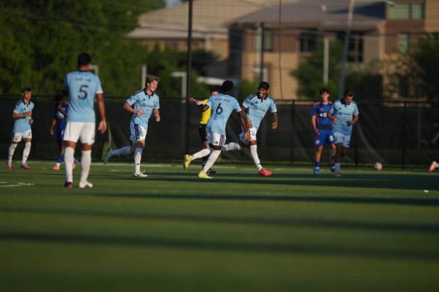 Chattanooga FC celebrate a goal against FC Cincinnati 2