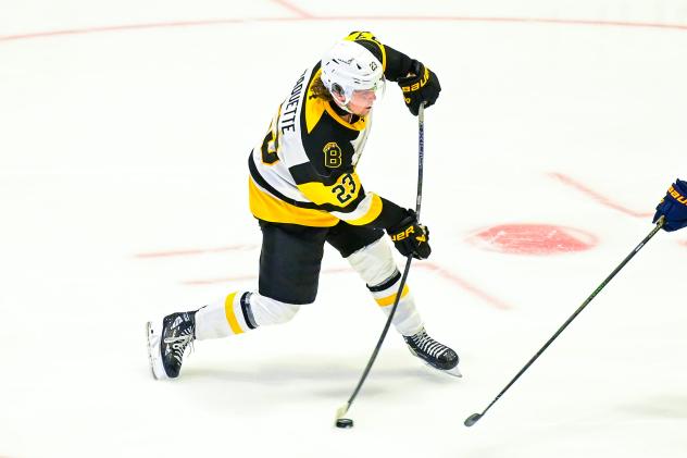 Forward Charlie Paquette with the Brantford Bulldogs