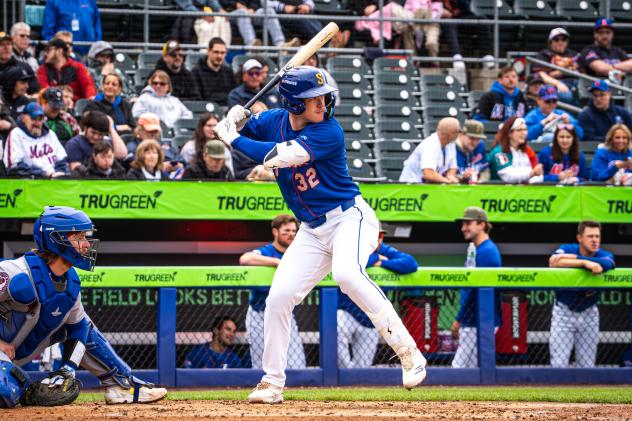 Eric Wagaman at bat for the Syracuse Mets