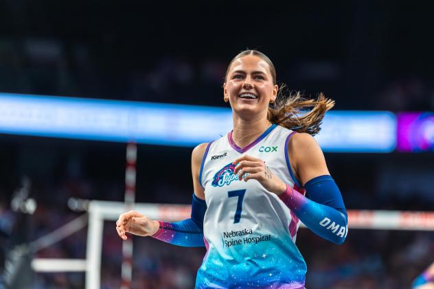Omaha Supernovas outside hitter Norah TeBrake