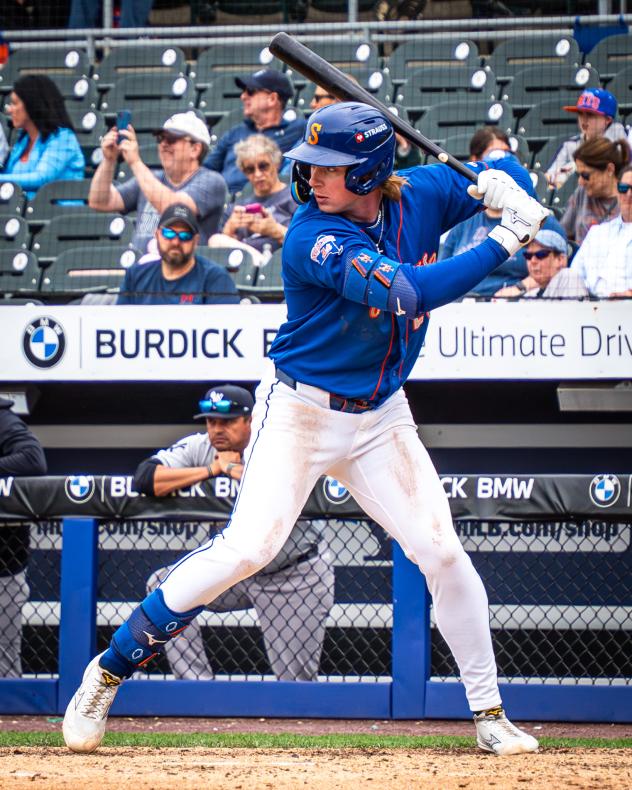 Syracuse Mets' Ryan Clifford at bat