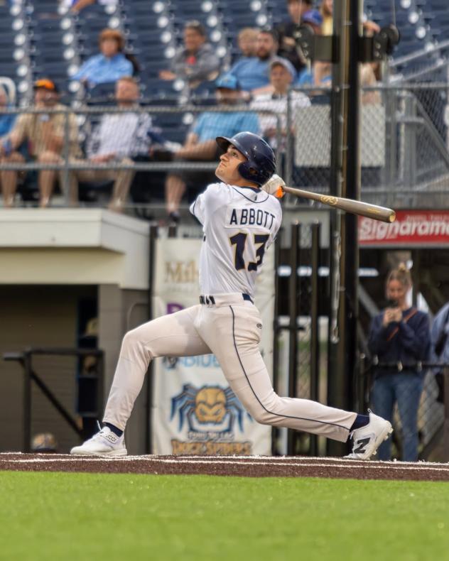 Fond du Lac Dock Spiders' Evan Abbott at bat