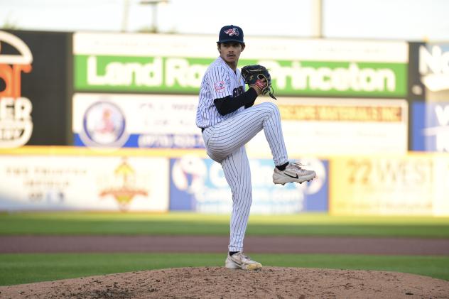 Somerset Patriots pitcher Kyle Carr