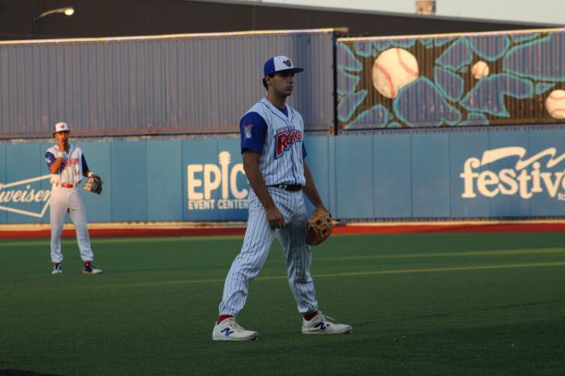 Green Bay Rockers infielder Eric Fernandez