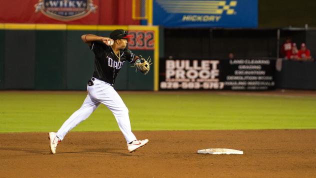 Hickory Crawdads in the field