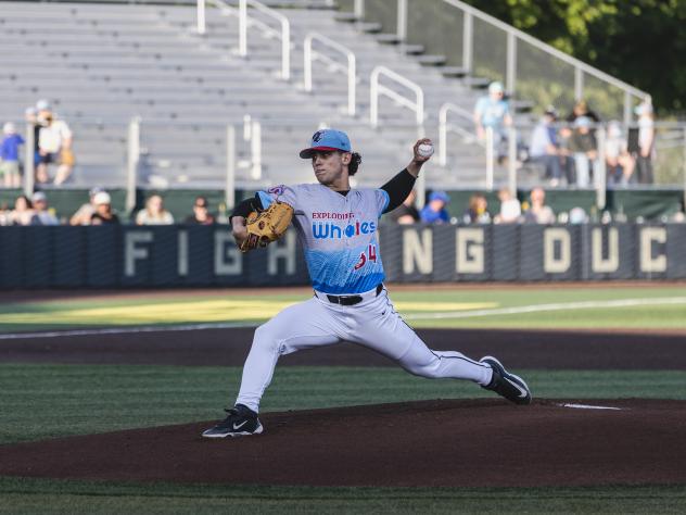 Eugene Emeralds pitcher Luis De La Torre
