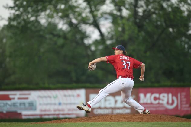 St. Cloud Rox pitcher Brandon Jaenke