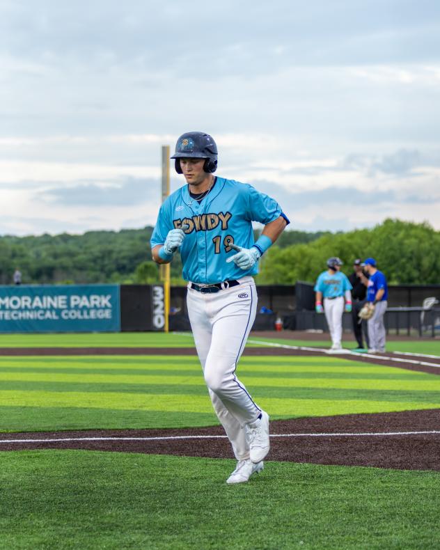 Fond du Lac Dock Spiders center fielder Jaden Rose
