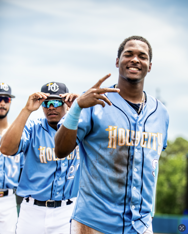 Charleston RiverDogs third baseman Nicandro Aybar