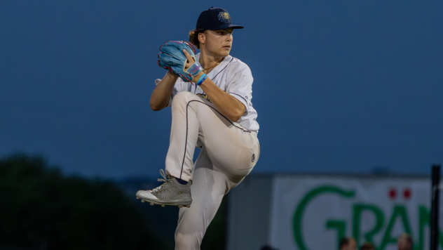 Fond du Lac Dock Spiders pitcher Colton Angell