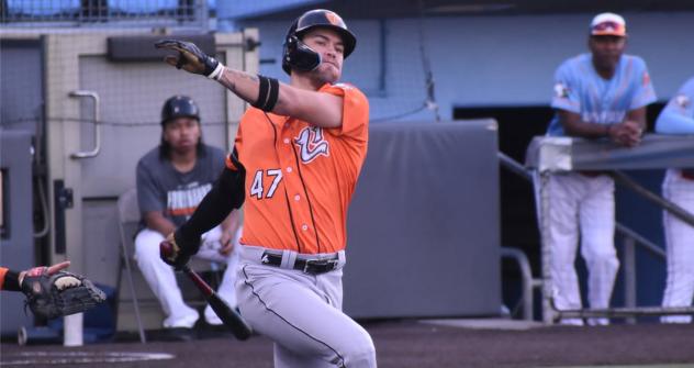Long Island Ducks outfielder Aaron Takacs