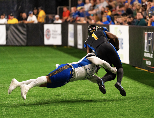 Minnesota Monsters linebacker Dorian Best makes a tackle