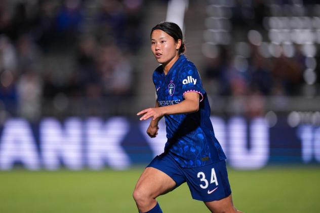 North Carolina Courage midfielder Manaka Matsukubo