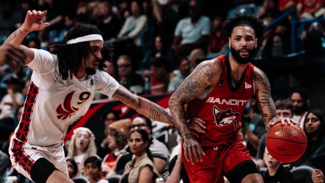 Vancouver Bandits battle the Calgary Surge