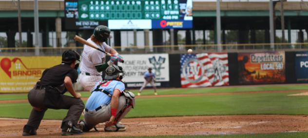 Lincoln Saltdogs in action