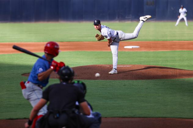 Tampa Tarpons pitcher Justin West delivers