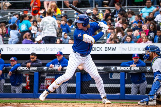 Syracuse Mets first baseman Ryan Clifford