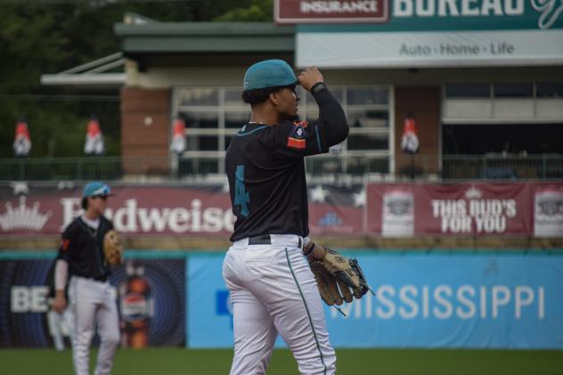 Mississippi Mud Monsters infielder Travis Holt