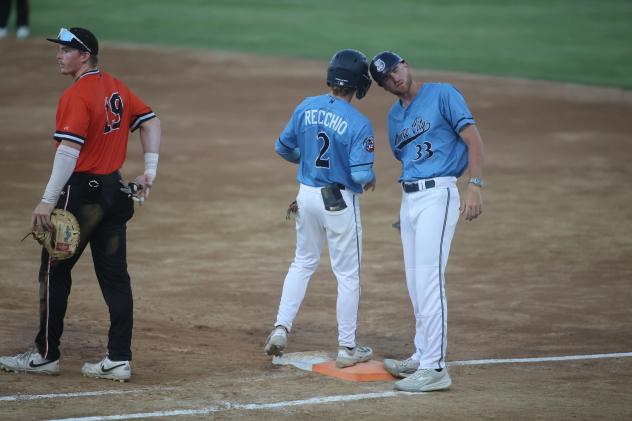 Tanner Recchio of the St. Cloud Rox at first