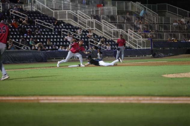 Biloxi Shuckers and Pensacola Blue Wahoos in action