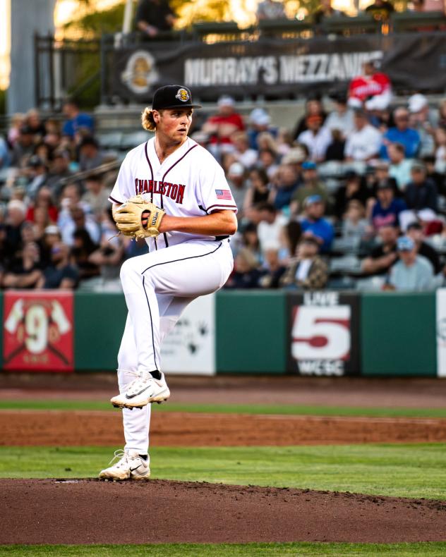 Charleston RiverDogs' Alex Wallace on the mound